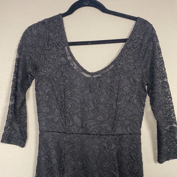 Bold Elements Black Lace V-Neck Lined Size XS - Picture 3 of 6